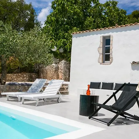 Bohemian Retreat Kefalonia Villa *