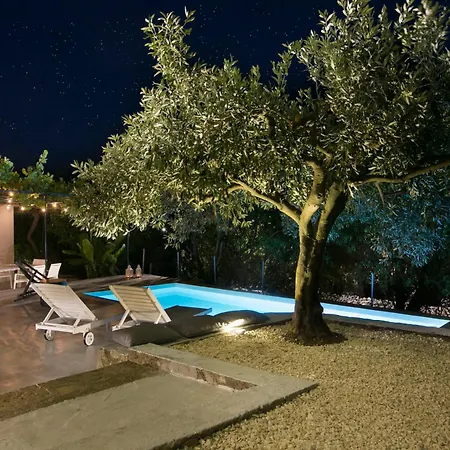 Bohemian Retreat Kefalonia Вилла Dhavgata