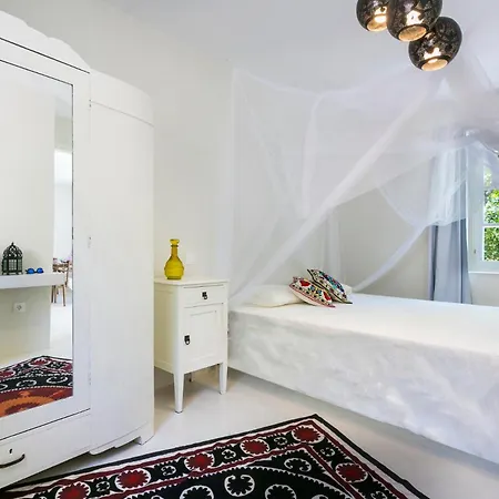 Bohemian Retreat Kefalonia Вилла