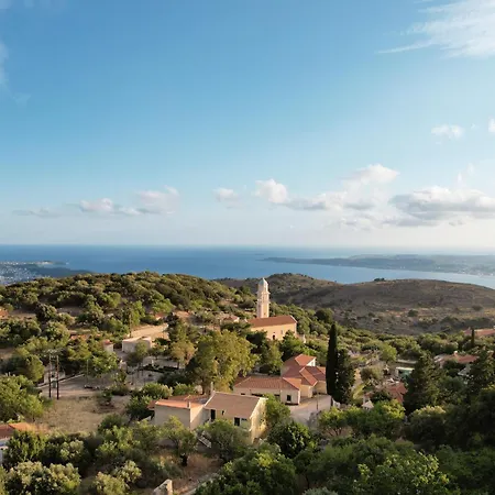 Bohemian Retreat Kefalonia Вилла
